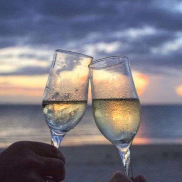 2-copas-de-cristal-cata-de-piscos.jpg